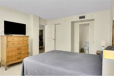 4898 NW 29th Ct, Unit #304, Lauderdale Lakes, FL 33313 - Photo 19