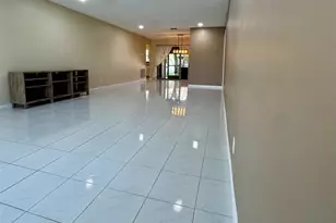 9870 Pecan Tree Dr, Boynton Beach, FL 33436 - Photo 13