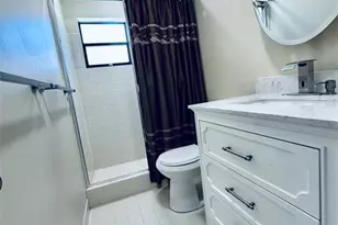 9870 Pecan Tree Dr, Boynton Beach, FL 33436 - Photo 25