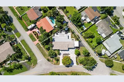 1600  Yale Dr, Hollywood, FL 33021 - Photo 39