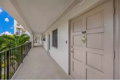 3000 N Palm Aire Dr, Unit #302, Pompano Beach, FL 33069 - Photo 7