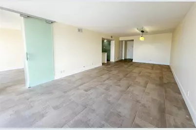 1000  Parkview Dr, Unit #319, Hallandale Beach, FL 33009 - Photo 7