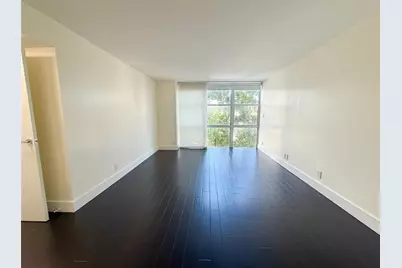 1000  Parkview Dr, Unit #319, Hallandale Beach, FL 33009 - Photo 19