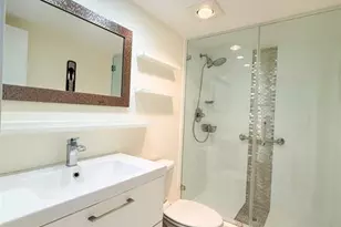 1000 Parkview Dr, Hallandale Beach, FL 33009 - Photo 17