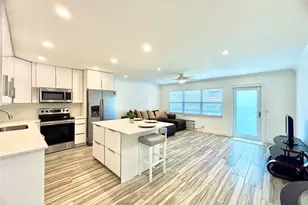 279 Oakridge P Unit, Deerfield Beach, FL 33442 - Photo 11