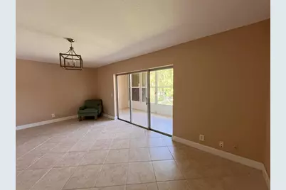 212  Oxford 400, Unit #212, West Palm Beach, FL 33417 - Photo 7