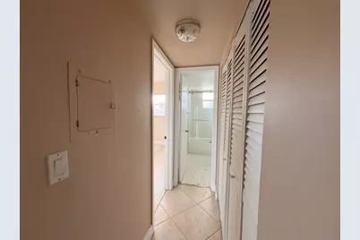 212  Oxford 400, Unit #212, West Palm Beach, FL 33417 - Photo 9