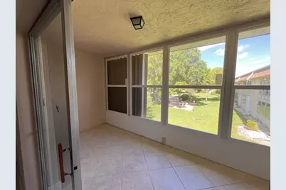 212  Oxford 400, Unit #212, West Palm Beach, FL 33417 - Photo 17