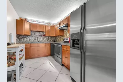 6171 SW 6th St, Margate, FL 33068 - Photo 13