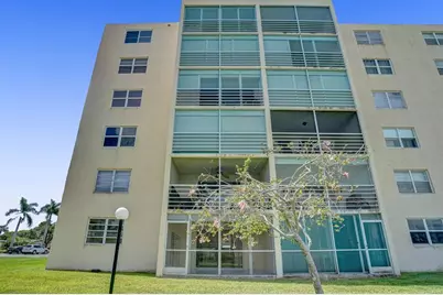 301 SE 3rd St, Unit #110, Dania Beach, FL 33004 - Photo 37