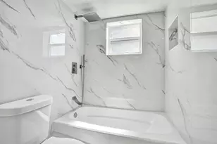 301 SE 3rd St, Dania Beach, FL 33004 - Photo 21