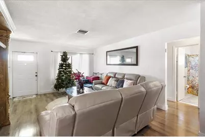 6800 NW 75 Dr, Tamarac, FL 33321 - Photo 5