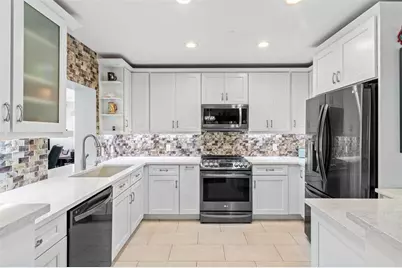 865 NE 5th St, Deerfield Beach, FL 33441 - Photo 15