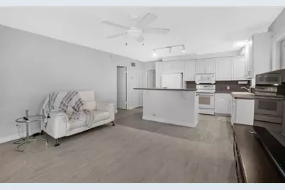 1000 SE 4th St, Unit #127, Fort Lauderdale, FL 33301 - Photo 7