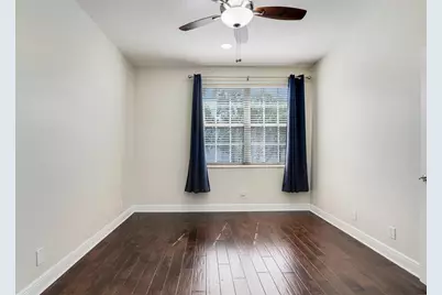 320 NE 7th Ave, Fort Lauderdale, FL 33301 - Photo 9