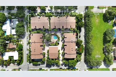 320 NE 7th Ave, Fort Lauderdale, FL 33301 - Photo 23