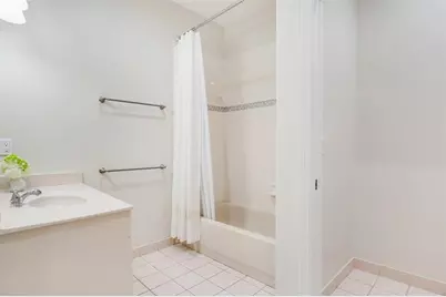 320 NE 7th Ave, Fort Lauderdale, FL 33301 - Photo 11