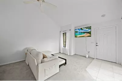 4252  Palm Bay Cir, Unit #D, West Palm Beach, FL 33406 - Photo 7