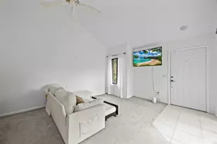 4252 Palm Bay Cir, West Palm Beach, FL 33406 - Photo 7