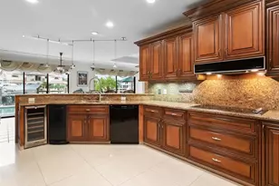 2365 NE 28th St, Lighthouse Point, FL 33064 - Photo 43