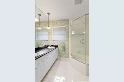 2365 NE 28th St, Lighthouse Point, FL 33064 - Photo 21