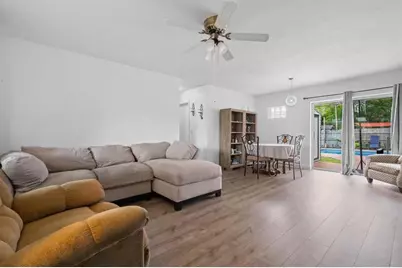 7160  Venetian St, Miramar, FL 33023 - Photo 11