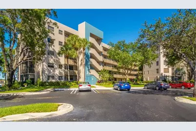 1100  Colony Point Cir, Unit #105, Pembroke Pines, FL 33026 - Photo 31