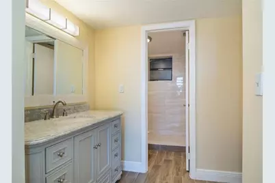 1100  Colony Point Cir, Unit #105, Pembroke Pines, FL 33026 - Photo 9