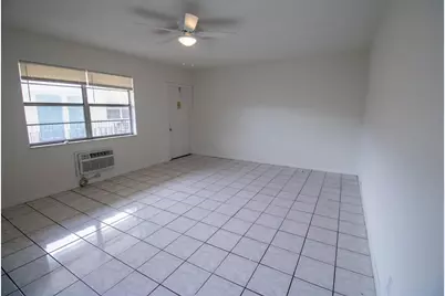 2537  Lincoln Street, Unit #16, Hollywood, FL 33020 - Photo 11