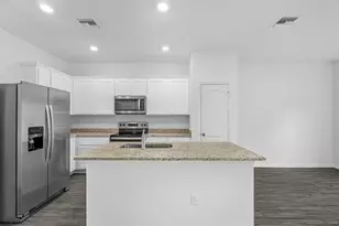 8025 103rd Ct, Vero Beach, FL 32967 - Photo 7