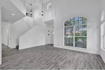 8500 NW 57th Dr, Coral Springs, FL 33067 - Photo 9