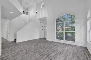 8500 NW 57th Dr, Coral Springs, FL 33067 - Photo 9