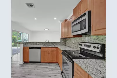 8500 NW 57th Dr, Coral Springs, FL 33067 - Photo 27
