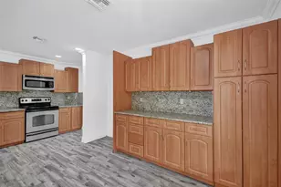 8500 NW 57th Dr, Coral Springs, FL 33067 - Photo 19