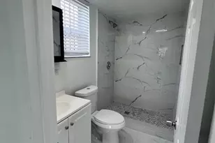 1425 S 25th Ave, Hollywood, FL 33020 - Photo 15