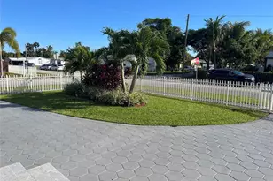 2503 Wiley St, Hollywood, FL 33020 - Photo 3