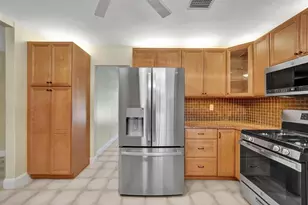 640 SW 62nd Ave, Plantation, FL 33317 - Photo 23