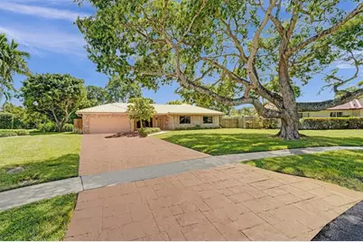 640 SW 62nd Ave, Plantation, FL 33317 - Photo 5