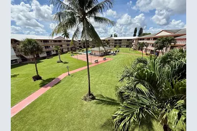 5300  Washington St, Unit #309M, Hollywood, FL 33021 - Photo 1