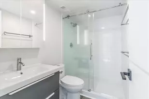 113 Lake Emerald Dr, Oakland Park, FL 33309 - Photo 9