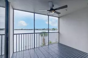 113 Lake Emerald Dr, Oakland Park, FL 33309 - Photo 17