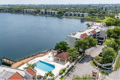 113  Lake Emerald Dr, Unit #201, Oakland Park, FL 33309 - Photo 21