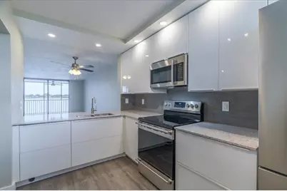 113  Lake Emerald Dr, Unit #201, Oakland Park, FL 33309 - Photo 3