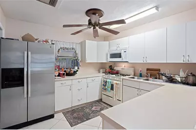 1657 NE 28th Ct, Pompano Beach, FL 33064 - Photo 9