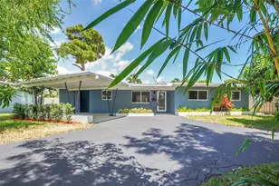 121 SE 8th St, Pompano Beach, FL 33060 - Photo 1