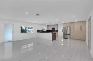 121 SE 8th St, Pompano Beach, FL 33060 - Photo 5