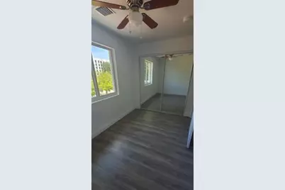 431 NW 7th Ter, Fort Lauderdale, FL 33311 - Photo 13