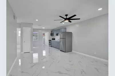 260 NE 41st St, Oakland Park, FL 33334 - Photo 7