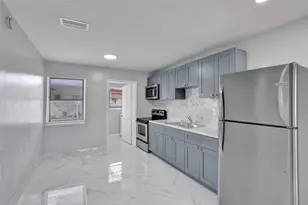 260 NE 41st St, Oakland Park, FL 33334 - Photo 9