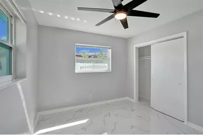 260 NE 41st St, Oakland Park, FL 33334 - Photo 19